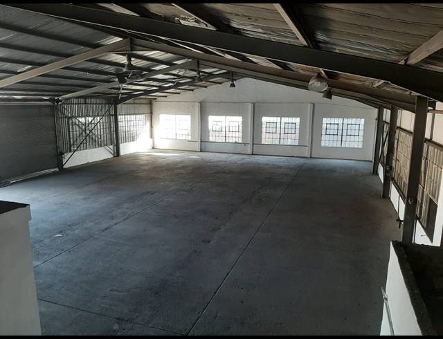 1,025M² FACTORY TO LET IN NEW GERMANY